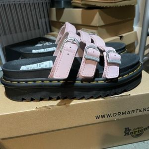 Doc marten Blaire slides